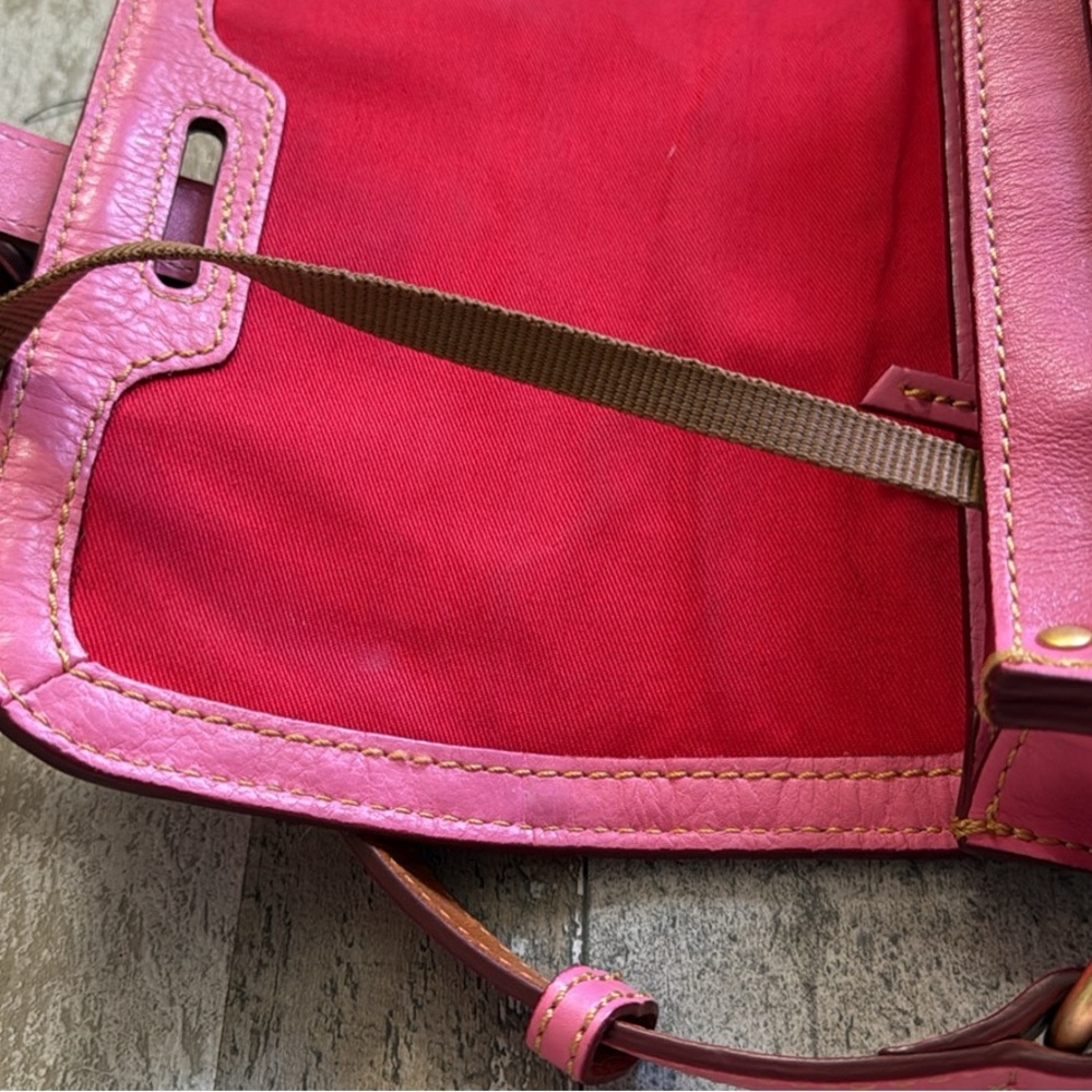 Vintage Pink Leather Crossbody with Brown Strap and Contrast Stitching - Picture 4 of 6